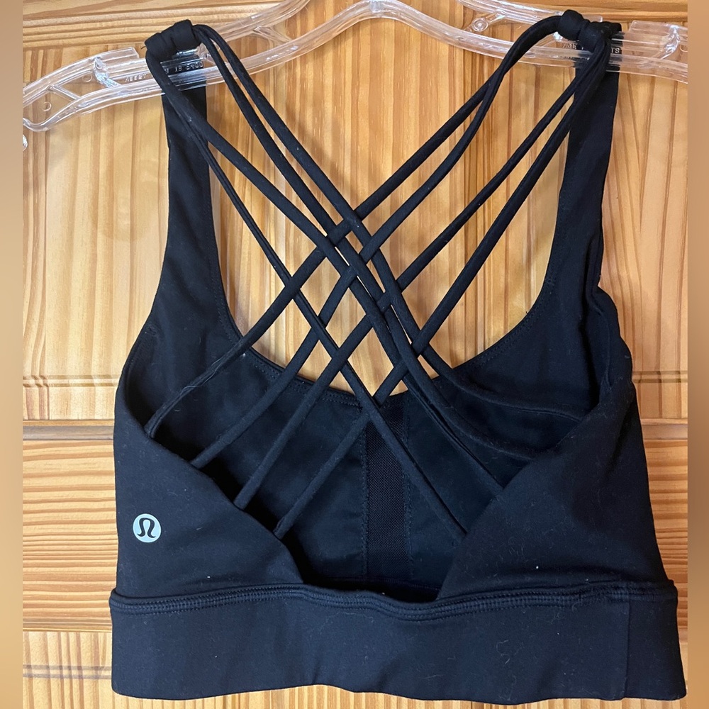 Lululemon Free to Be Bra